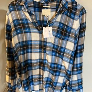 Soft boyfriend fit flannel shirt